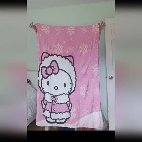 Hello Kitty Christmas throw blanket - Picture 4 of 6
